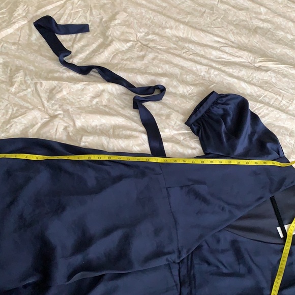 BNWT Aritzia Wilfred Lune Satin Dress - Picture 10 of 10